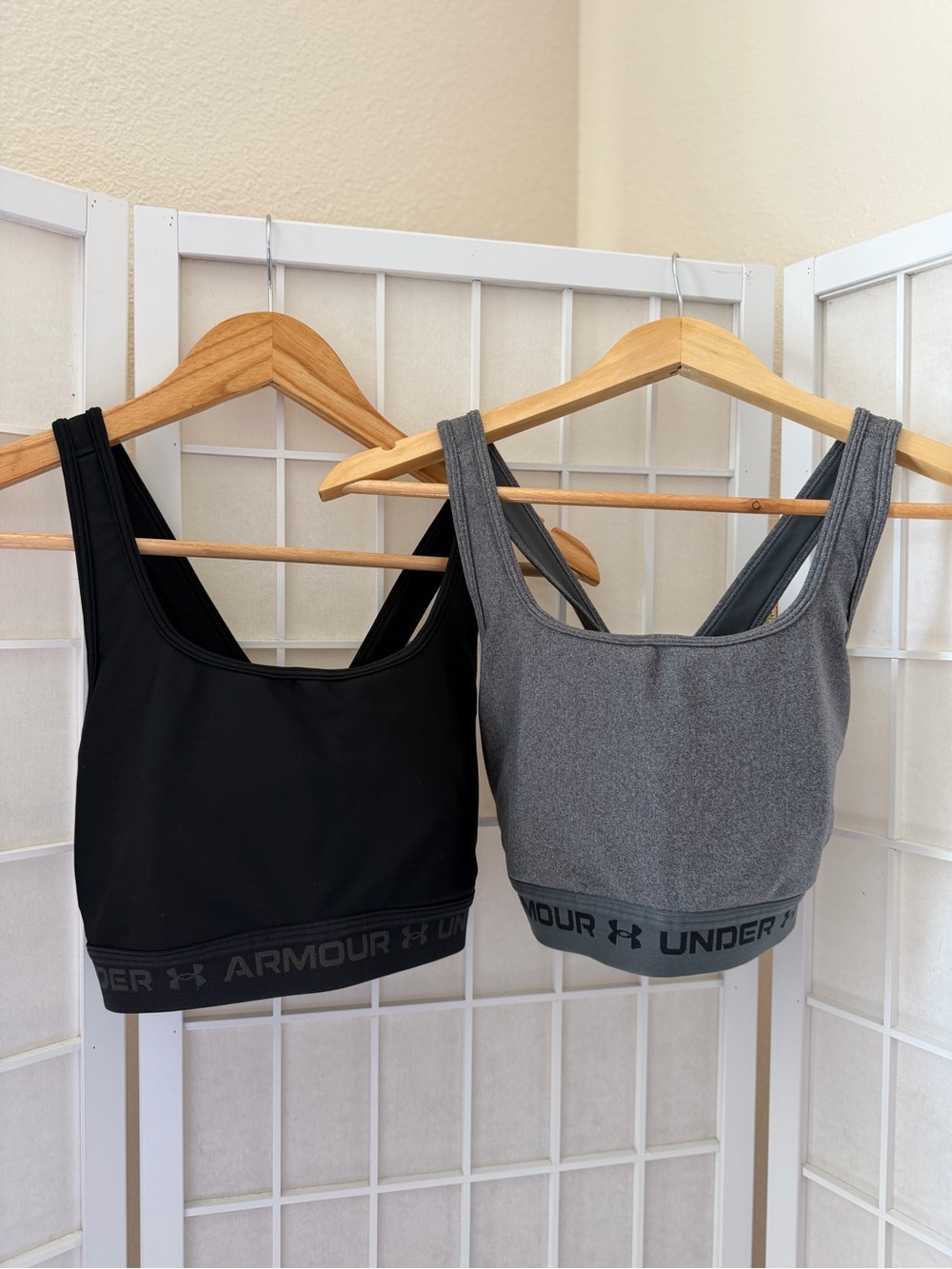 Under Armour Sports Bra Bundle | Black and Gray Large